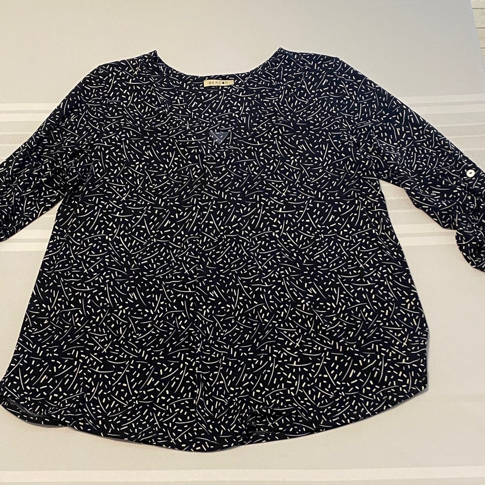 Beacon Women's Dark Navy and White Patterned Top